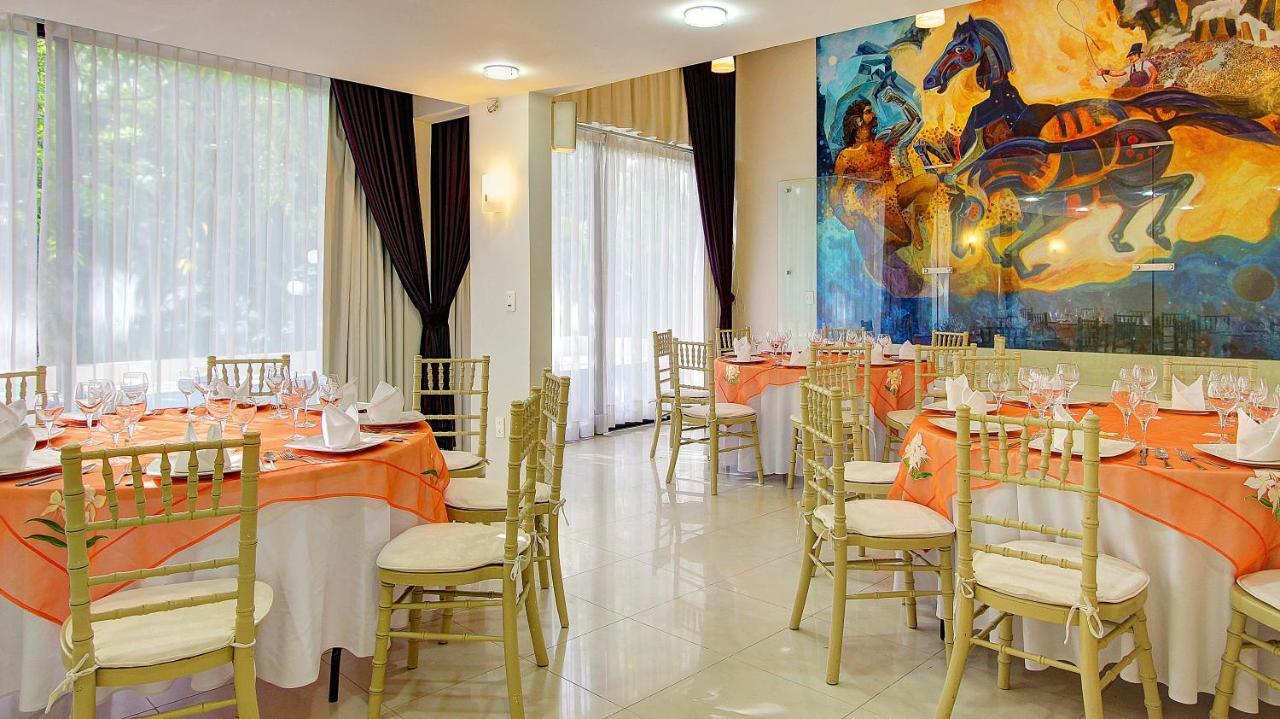Fiesta Inn Villahermosa Cencali Экстерьер фото