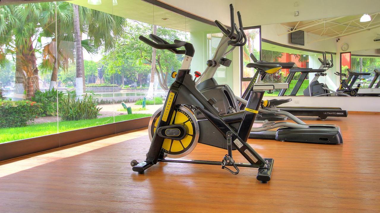 Fiesta Inn Villahermosa Cencali Экстерьер фото