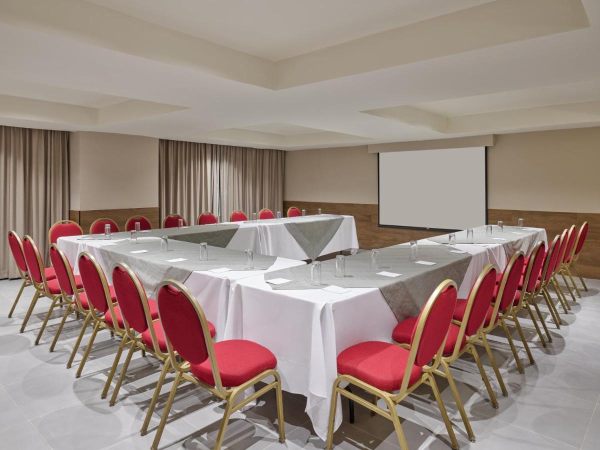 Fiesta Inn Villahermosa Cencali Экстерьер фото