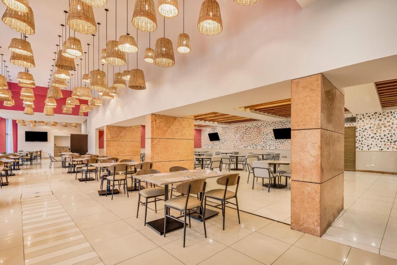 Fiesta Inn Villahermosa Cencali Экстерьер фото