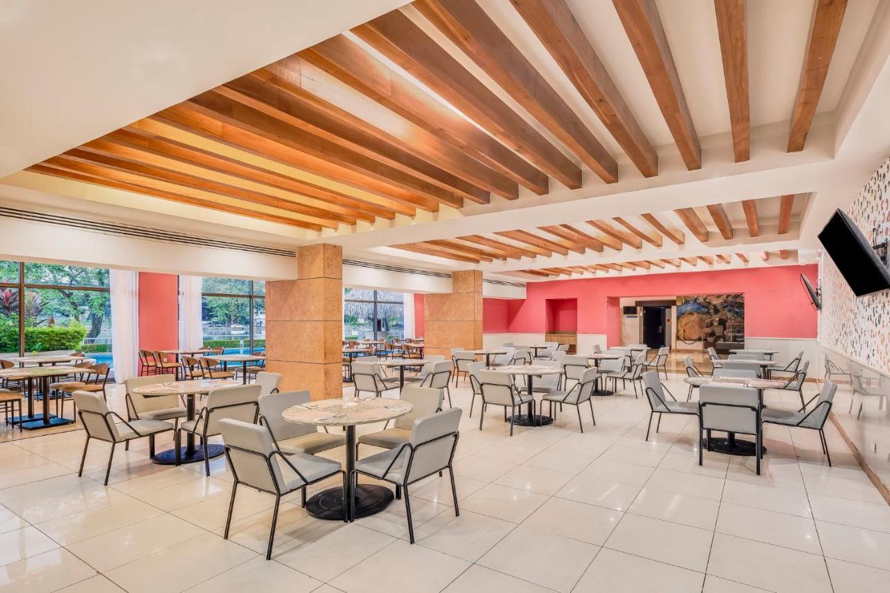 Fiesta Inn Villahermosa Cencali Экстерьер фото