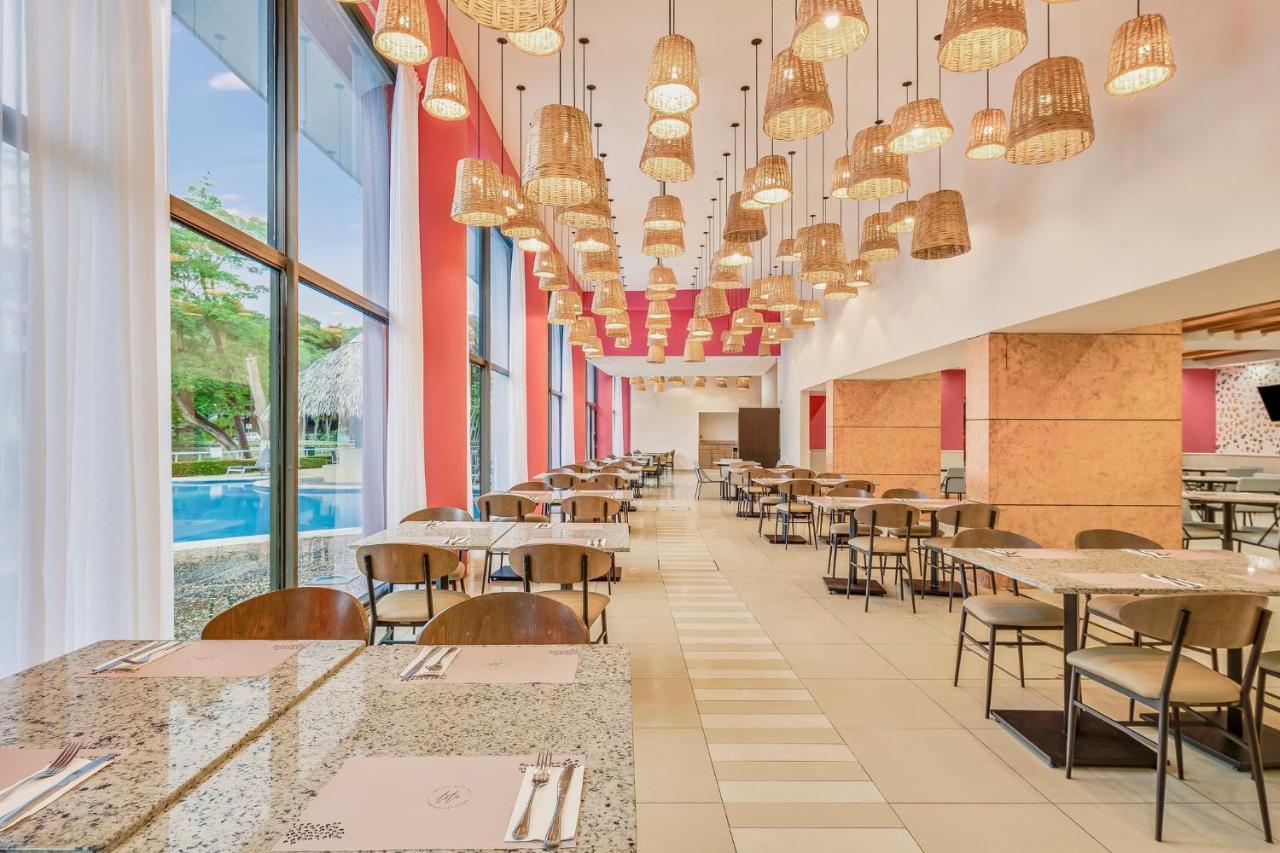 Fiesta Inn Villahermosa Cencali Экстерьер фото