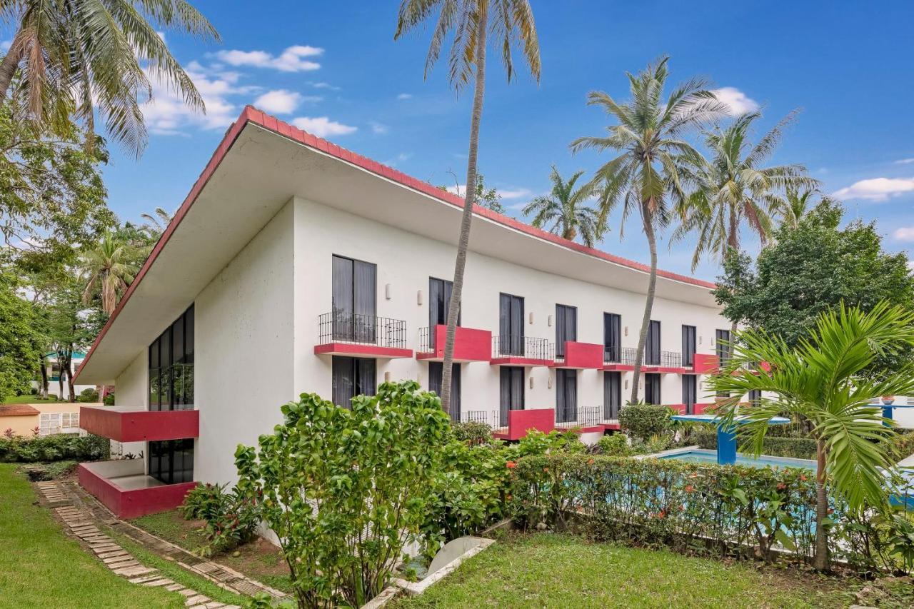 Fiesta Inn Villahermosa Cencali Экстерьер фото