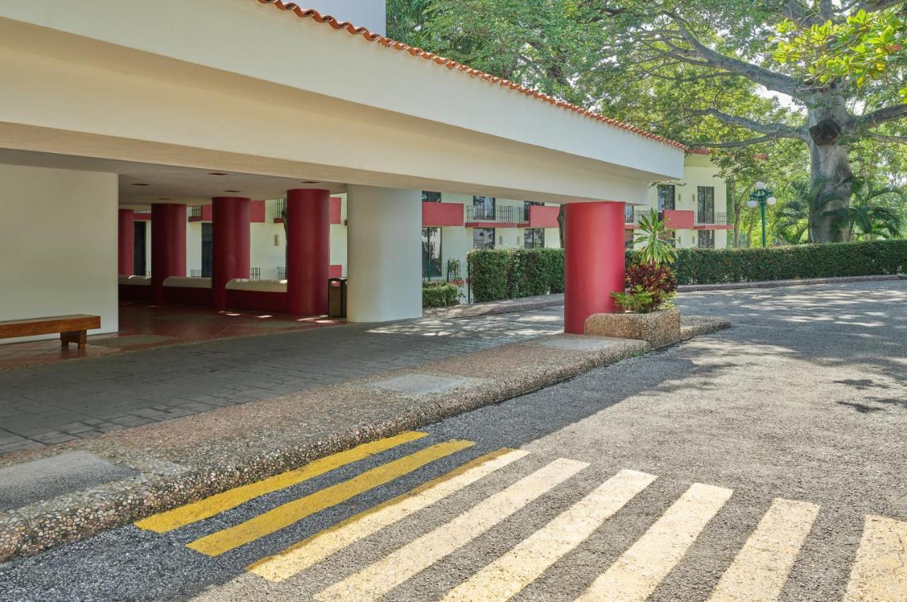 Fiesta Inn Villahermosa Cencali Экстерьер фото