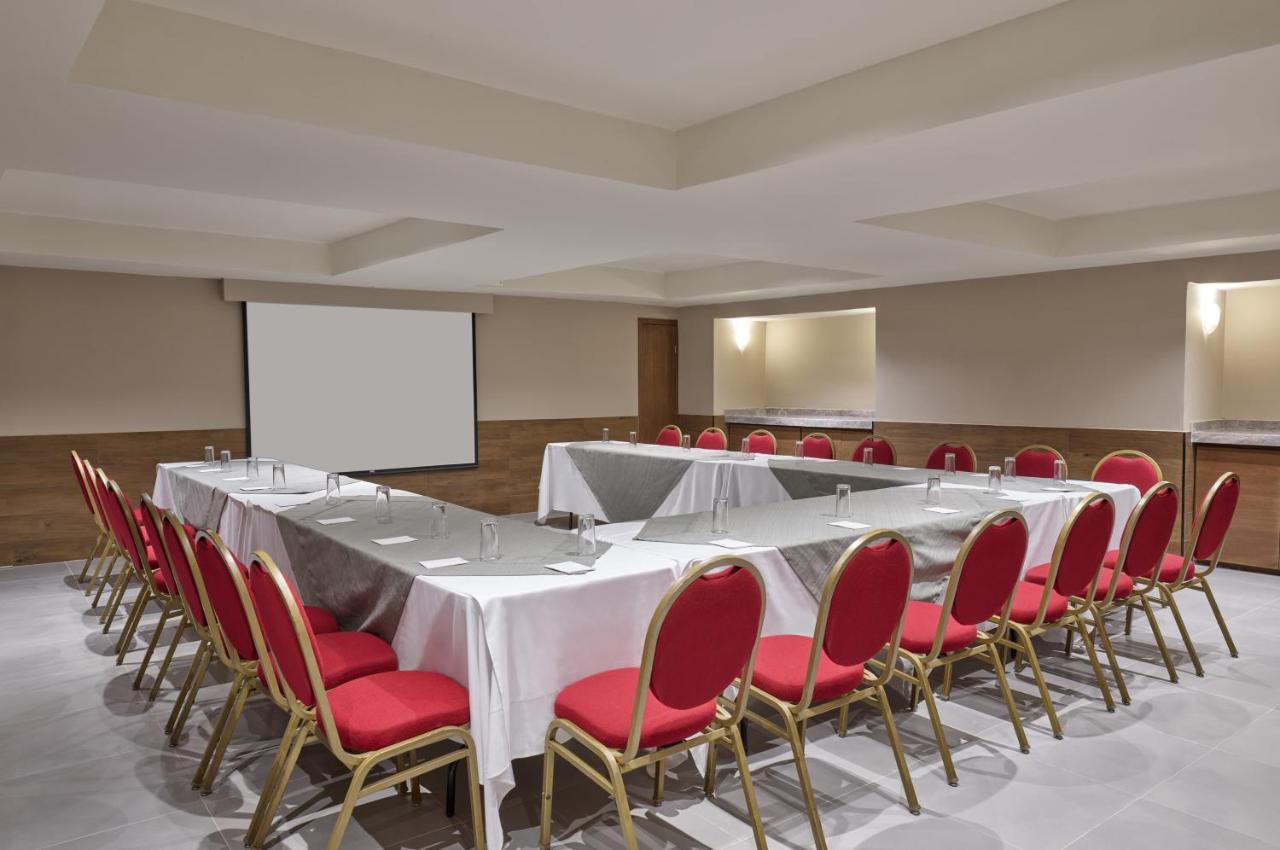 Fiesta Inn Villahermosa Cencali Экстерьер фото